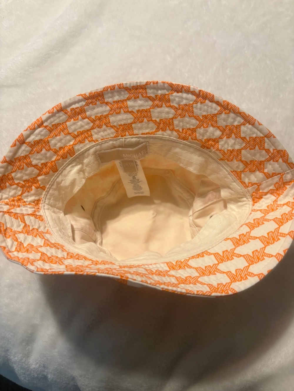 Michael Kors orange and white bucket hat - Picture 2 of 5